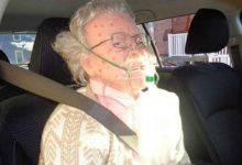 Photo of Police Found Frozen Woman Turns Out To Be Mannequin At Hudson, New York
